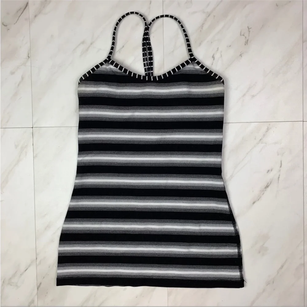 Lululemon Womens Size 6 Power Y Tank Luon Capilano Stripe Black White Racerback